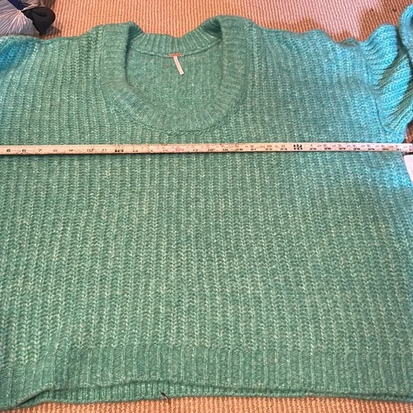 NWT FREE PEOPLE blue bell v neck oversized sweater in electric teal size large - Picture 11 of 11